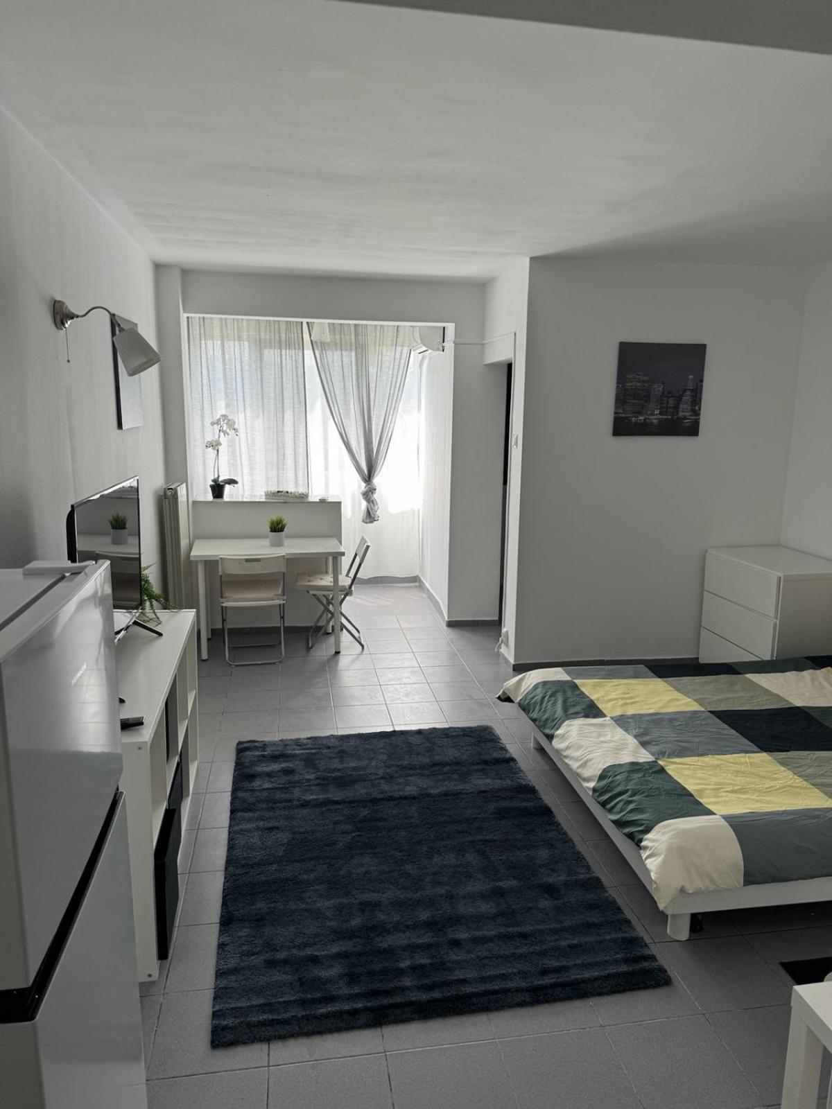 Park Lake Apartment Bucharest Exterior photo